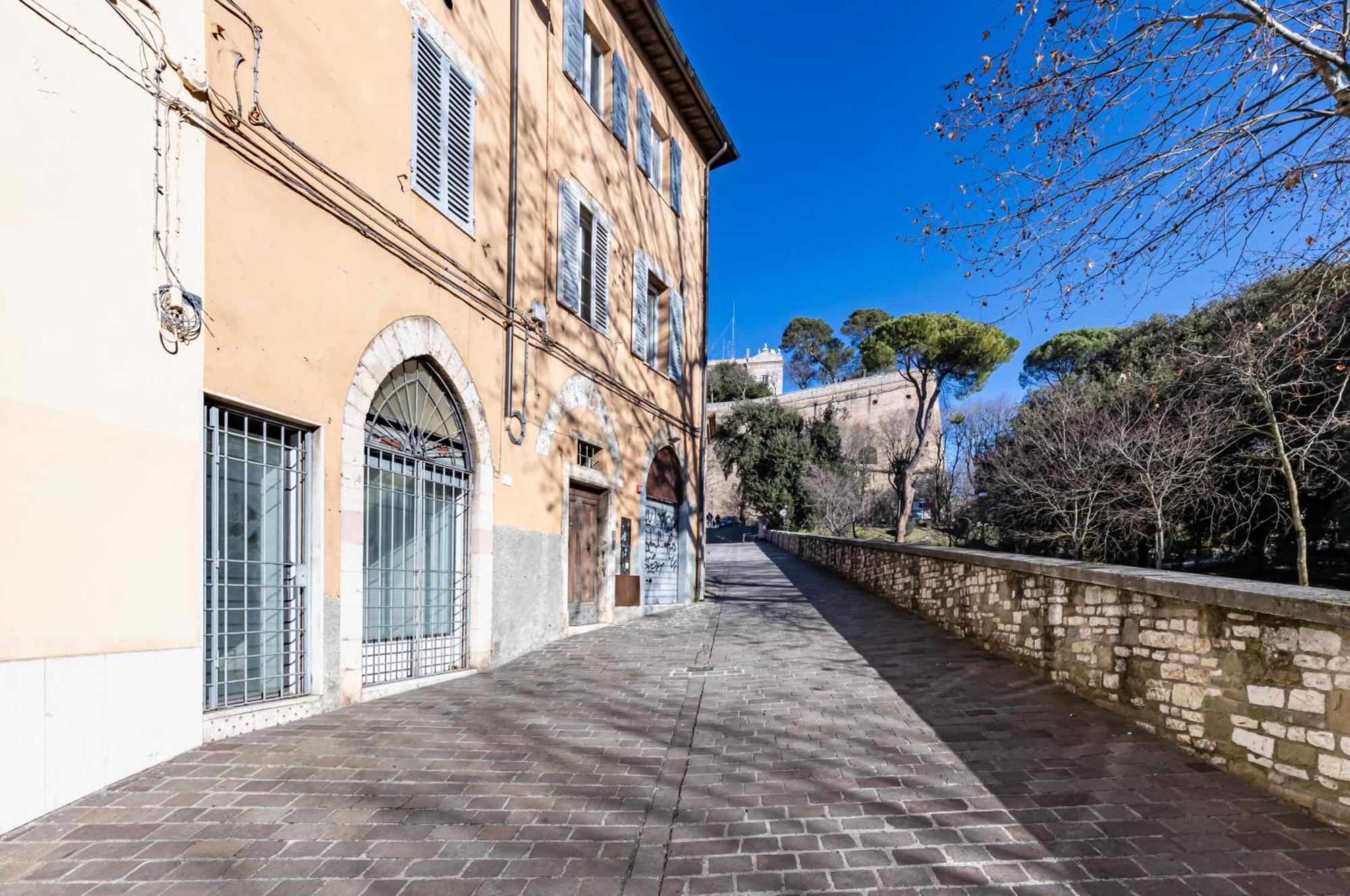 Urban Oasis: Central Apartment With Garden Perugia Exteriör bild